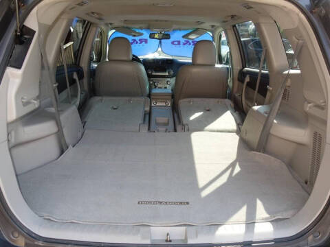 2011 Toyota Highlander SE