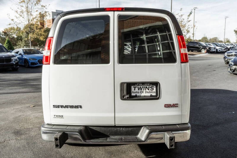 2023 GMC Savana 2500