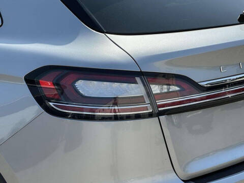 2021 Lincoln Nautilus Reserve