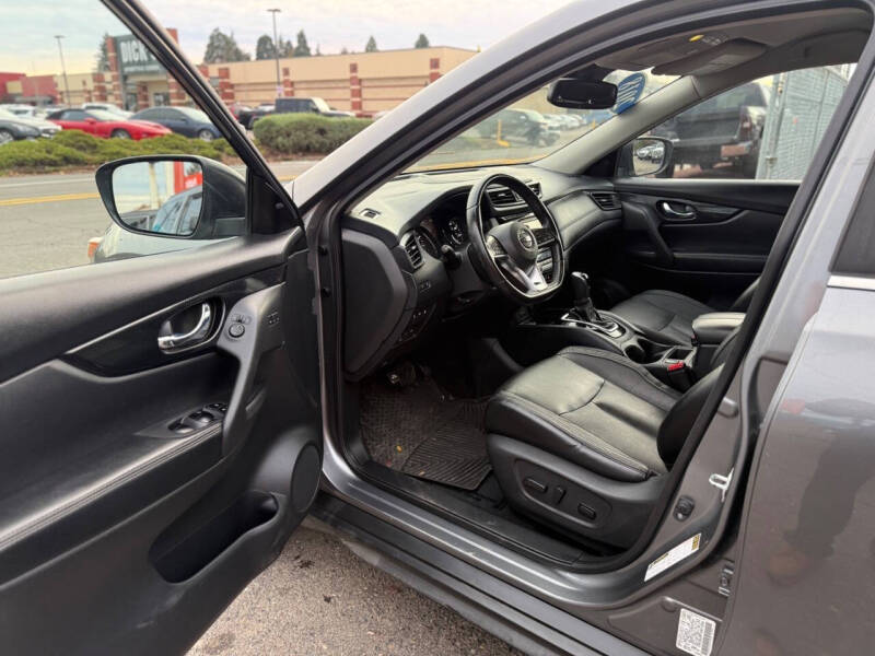 2018 Nissan Rogue SL