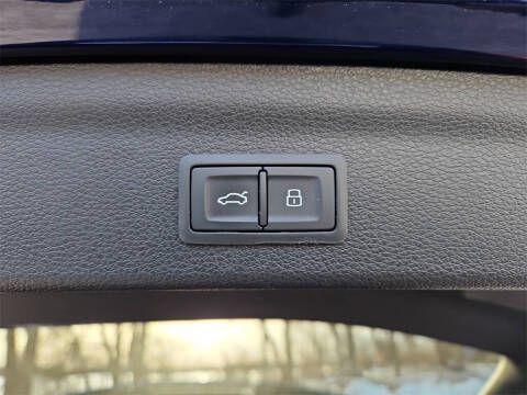 2021 Audi Q3 quattro S line Prem Plus 45 TFSI