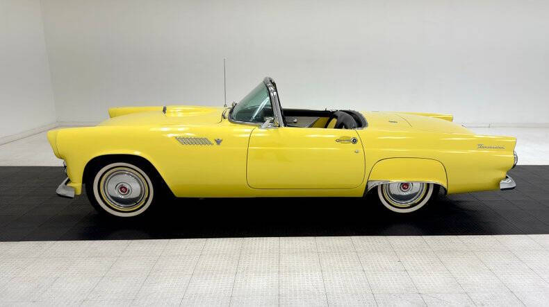1955 Ford Thunderbird