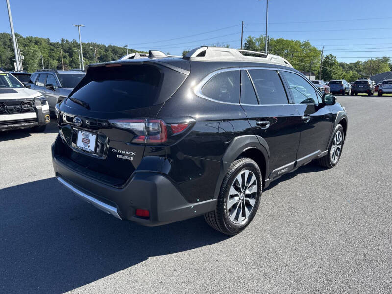 2025 Subaru Outback Touring