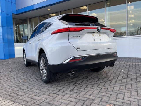 2023 Toyota Venza LE