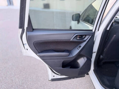 2017 Subaru Forester 2.5i