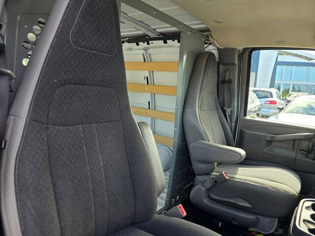 2018 GMC Savana 2500