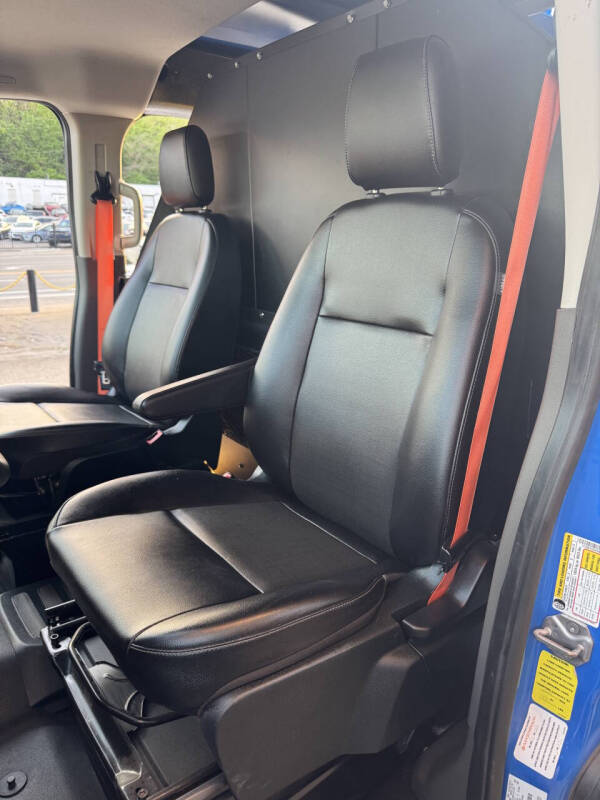 2023 Ford Transit 250