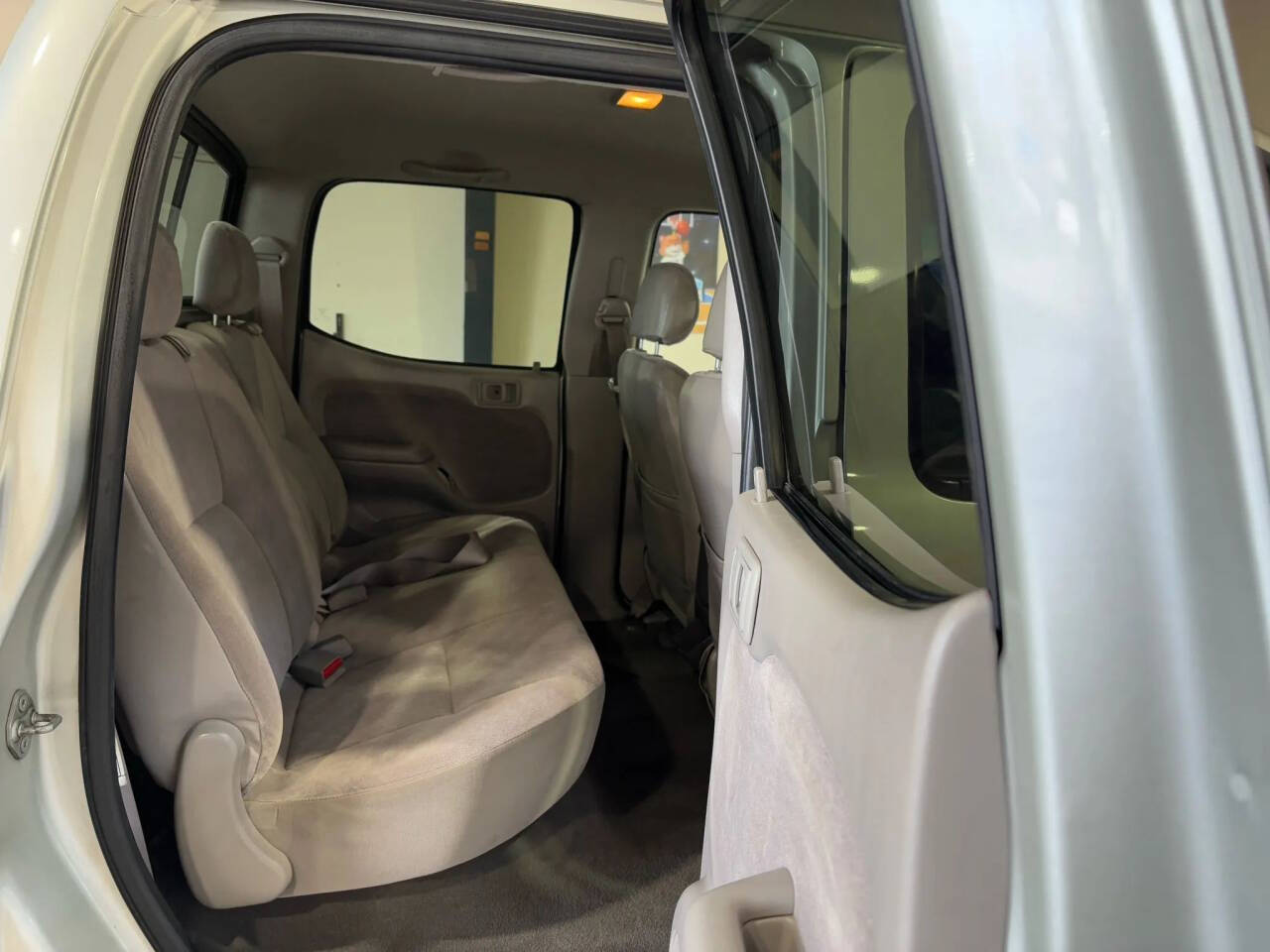 Silver 2003 Toyota Tacoma PreRunner V6 4dr Double Cab PreRunner V6 RWD SB 15