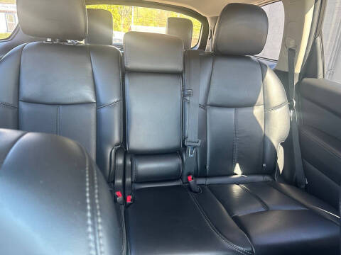 2015 Nissan Pathfinder SL