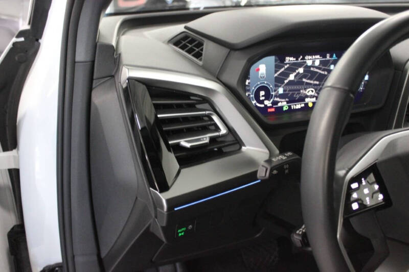 2023 Audi Q4 e-tron quattro Premium Plus 50