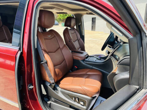 2017 Cadillac Escalade Luxury