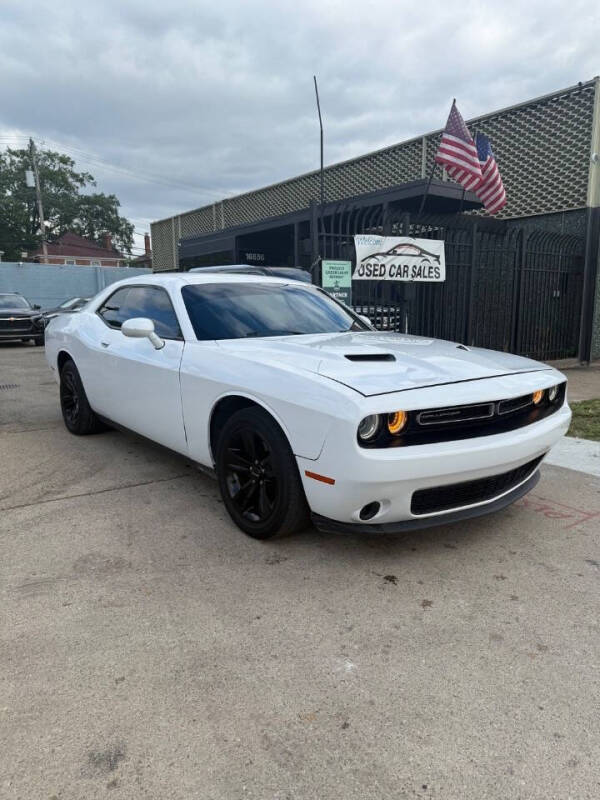 2016 Dodge Challenger SXT Plus