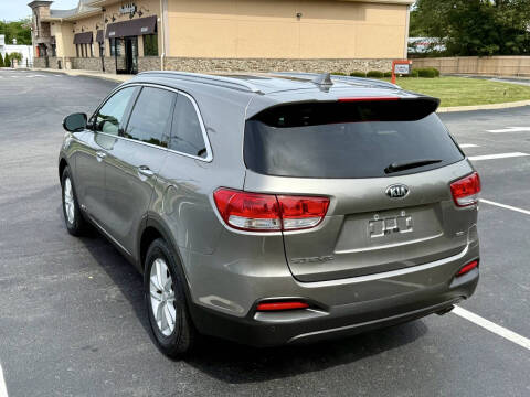 2017 Kia Sorento LX