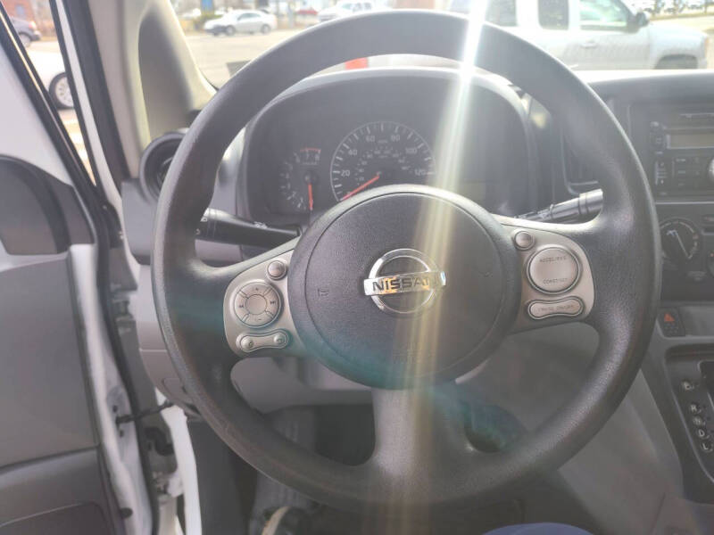 2017 Nissan NV200 SV