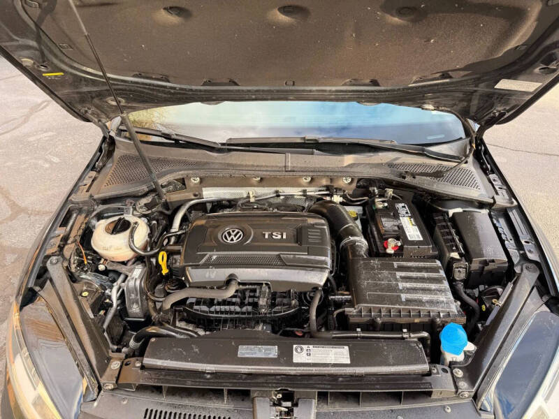 2017 Volkswagen Golf GTI S