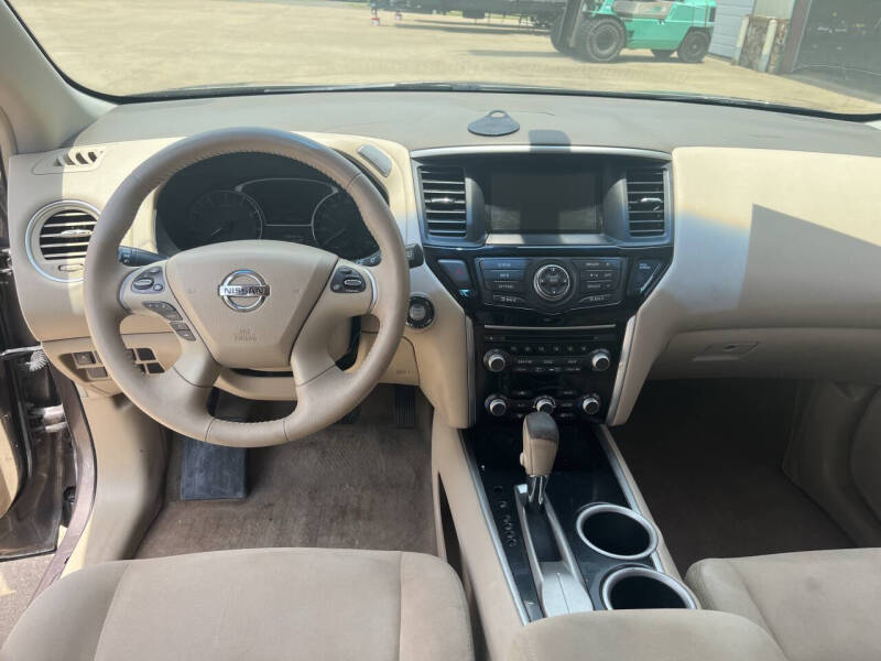2013 Nissan Pathfinder SV