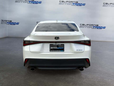 2023 Lexus IS 300