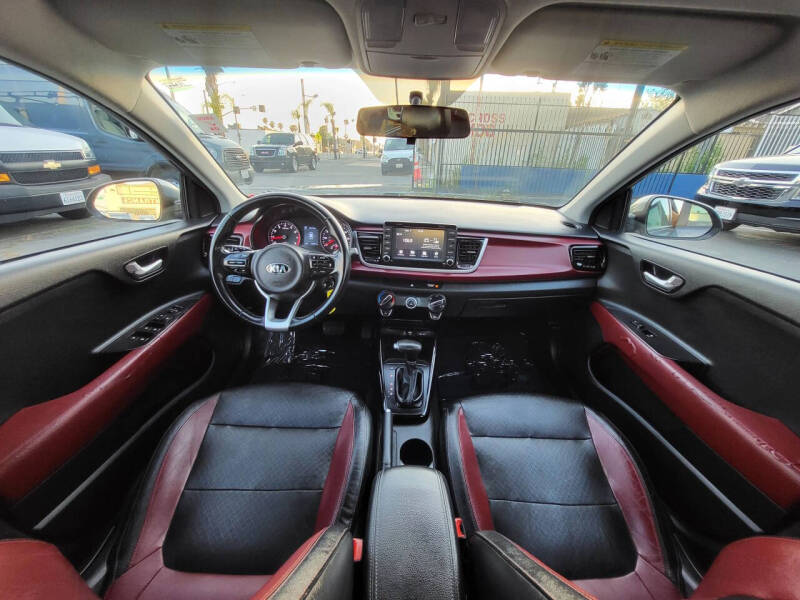 2018 Kia Rio 5-Door EX