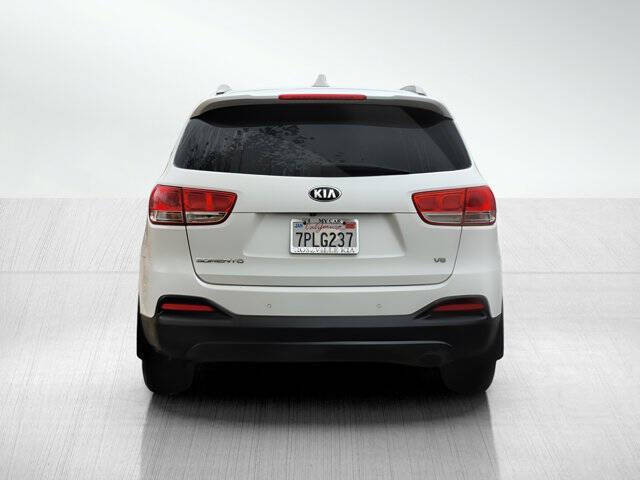 2016 Kia Sorento LX V6