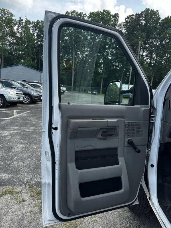 2018 Ford E-Series E-350 SD