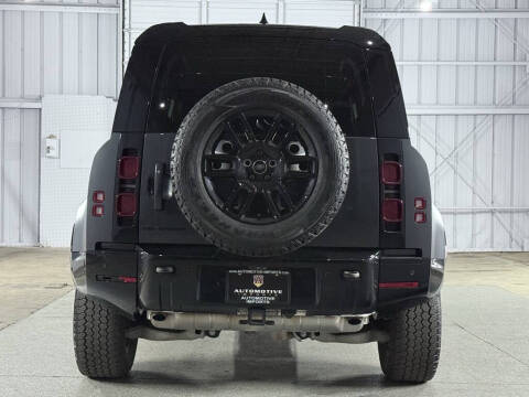 2024 Land Rover Defender 110 P400 X-Dynamic SE