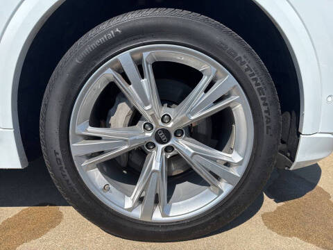 2023 Audi Q8 quattro Premium 55 TFSI