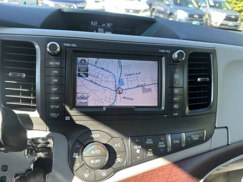 2013 Toyota Sienna Limited 7-Passenger