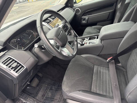 2023 Land Rover Discovery P300 S