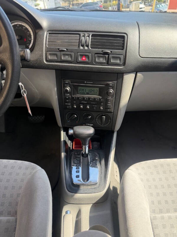 2005 Volkswagen Jetta GLS