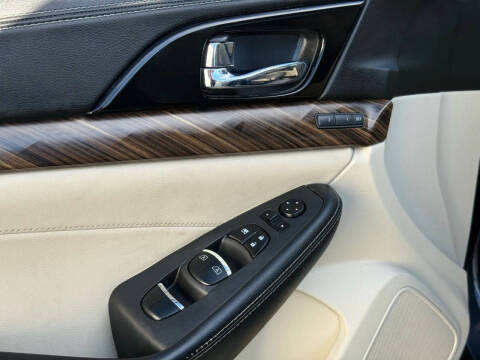 2016 Nissan Maxima Platinum