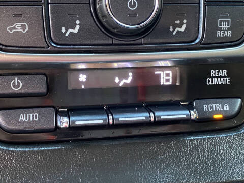 2017 Chevrolet Suburban LS