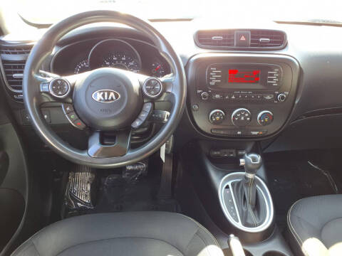 2015 Kia Soul +