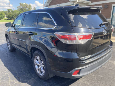 2016 Toyota Highlander LE Plus