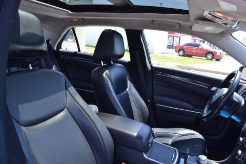 2018 Chrysler 300 Touring