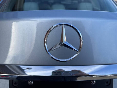 2016 Mercedes-Benz C-Class