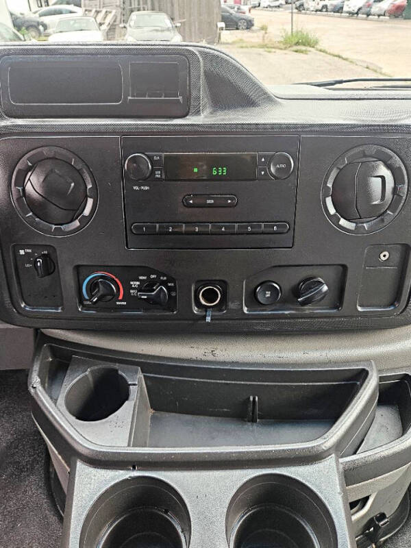 2014 Ford E-Series E-150