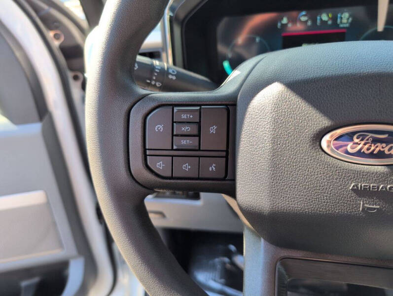 2026 Ford F-350 Super Duty XLT