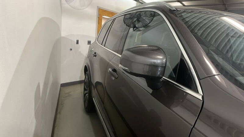 2025 Volvo XC90 B5 Plus Bright Theme