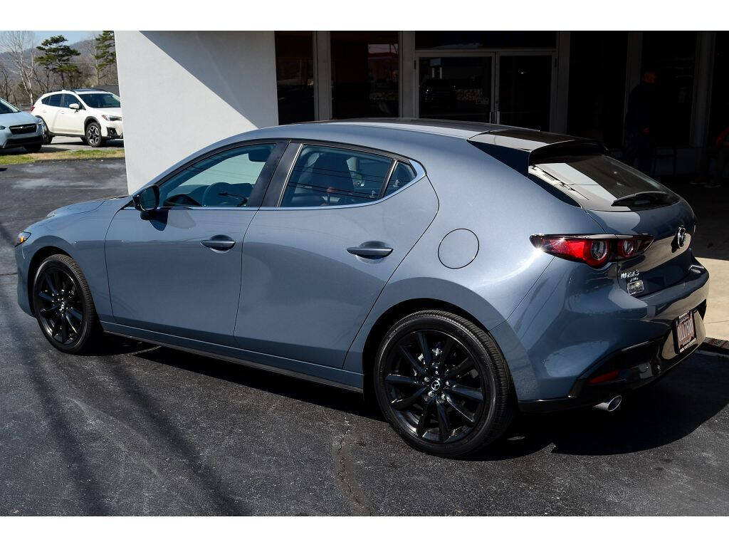 2023 Mazda Mazda3 Hatchback for sale at EARL DUFF PRE-OWNED CENTER in Harriman, TN