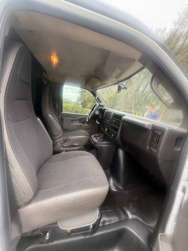 2019 Chevrolet Express 2500