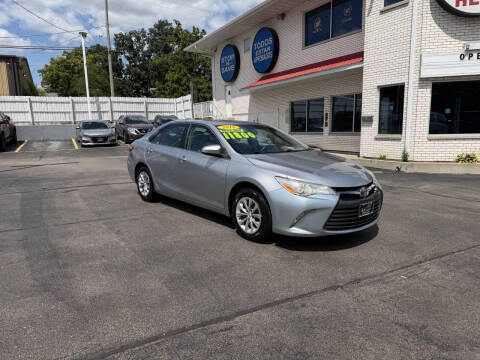 2016 Toyota Camry LE