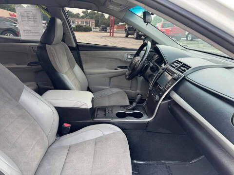 2016 Toyota Camry XSE