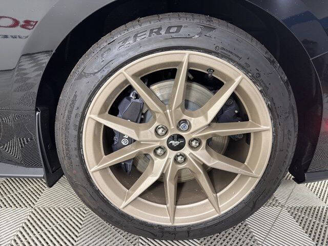 2025 Ford Mustang Dark Horse