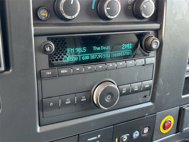 2024 Chevrolet Express 2500