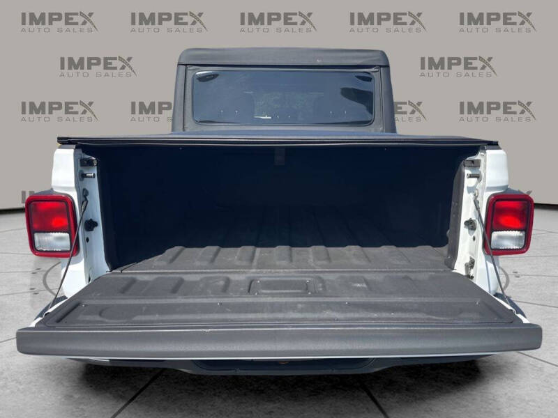 2021 Jeep Gladiator Willys