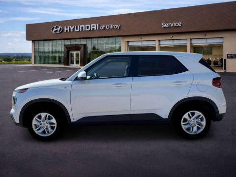 2026 Hyundai Venue SE