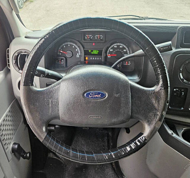 2014 Ford E-Series E-150