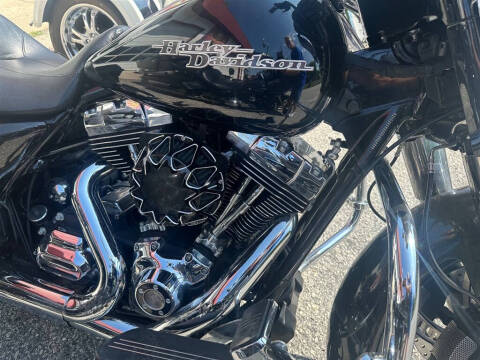 2016 Harley-Davidson FLHX103 -