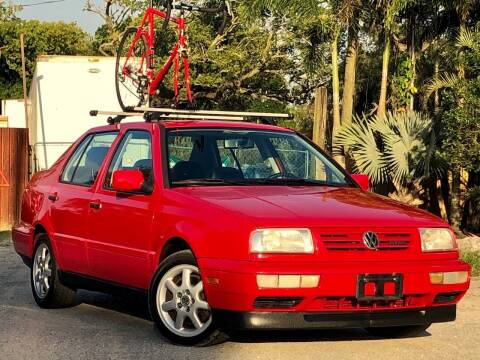 1998 Volkswagen Jetta for sale at OVE Car Trader Corp in Tampa FL