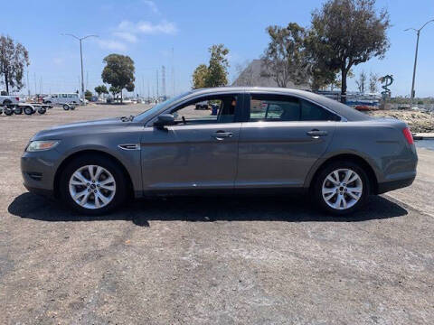 2011 Ford Taurus SEL